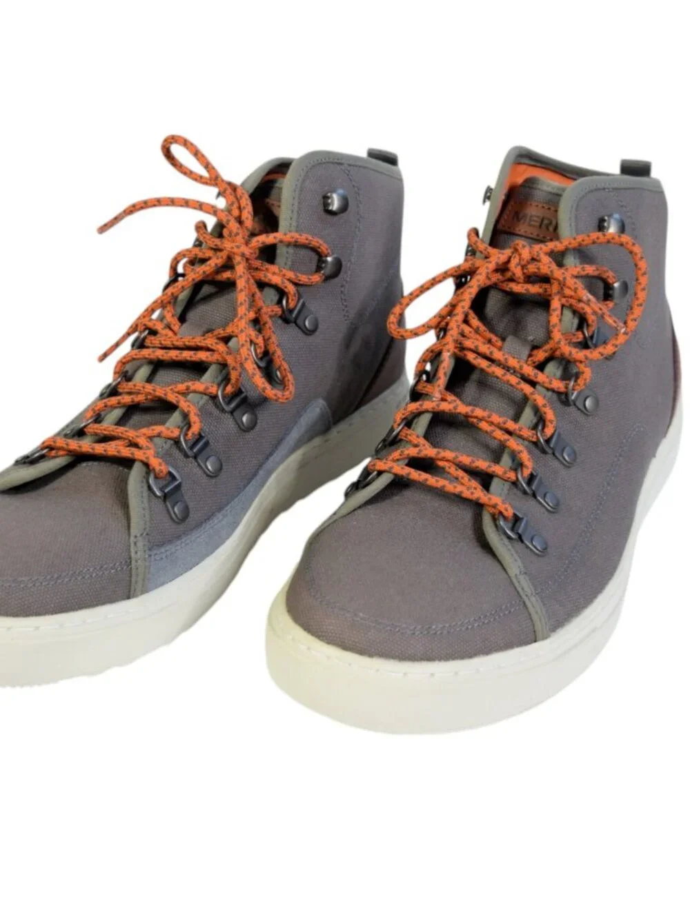 Merrell J71389 Mens 10.5 NWOB Castlerock Gray Canvas Sneaker Chukka Hiking Boots
